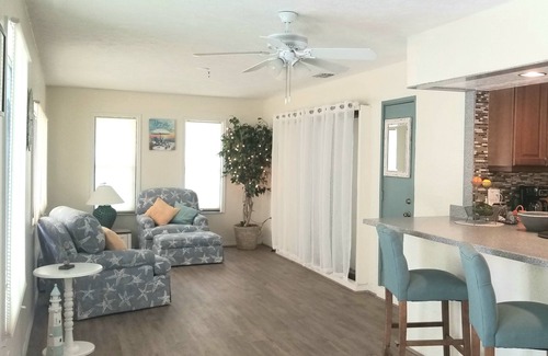 Port Saint Lucie Casa | Hidden Treasure with Large Heated Pool near Boat Park
