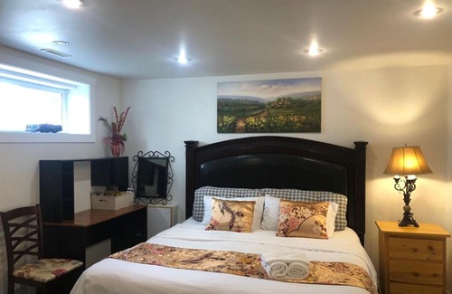 Hidden Valley Casa | Hidden Valley basement suit H