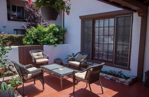 North Hollywood Casa | Hidden Weekend Getaway In Noho