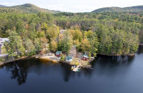Lake Luzerne Complejo | Hide-A-Way Waterfront Cottages
