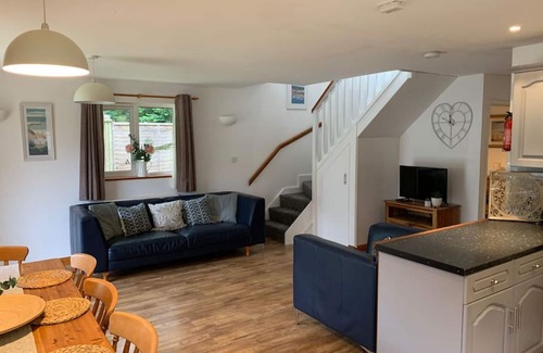 Saint Breward Cabina | Hideaway Lodge, Hengar Manor 4 bed sleeps 8-10
