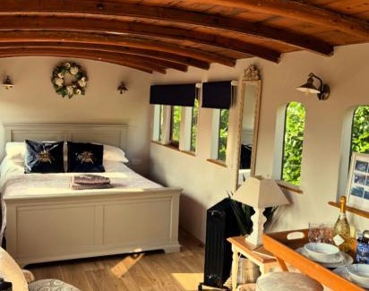 Coltishall Casa | Hideaway carriage