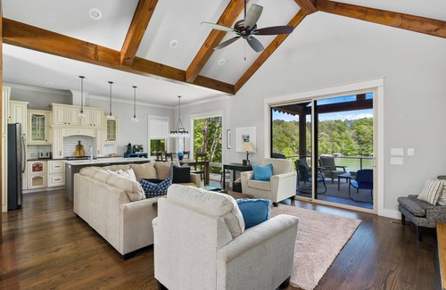 West Union Casa | Hideaway Cove on Lake Keowee