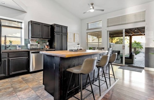Highland Hills Casa | Hideaway Getaway - Newly Remodeled 3BR Vegas Home