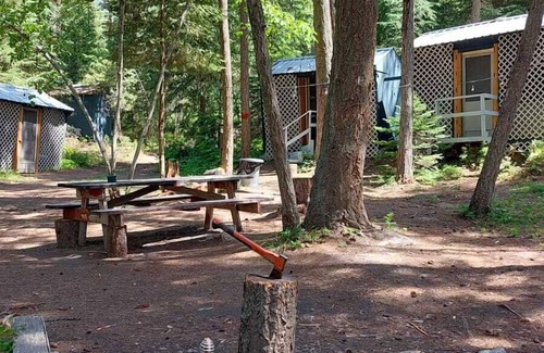 Olney Alquiler De RV | Hideaway Hut 1/ 2 Twins