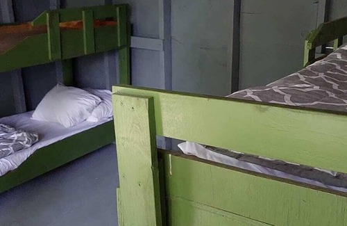Olney Alquiler De RV | Hideaway Hut 3/ 2 Bunkbeds