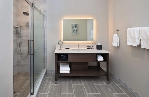 Winters Hotel | Hideaway in Modern, Luxurious Suite with Gym, Terrace and Outdoor Fireplace!