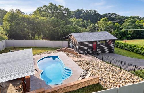 Kodak Casa | Hideout Haven Hot Tub Private Pool