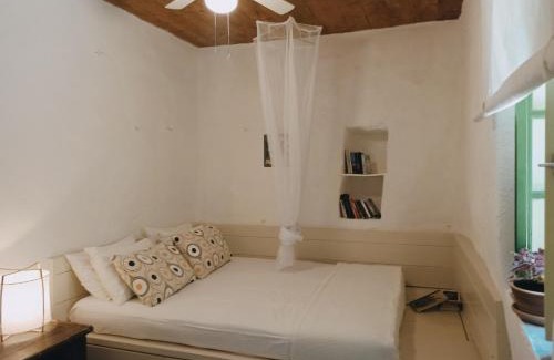 Korissia Casa | Hidesign Athens Traditional Stone House in Kea's Port