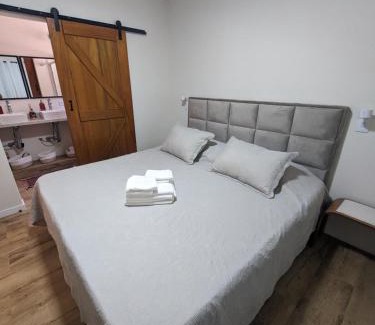 Goncalves Chalet De Esquí | Hidromassagem, Varanda e Vista Pedra do baú