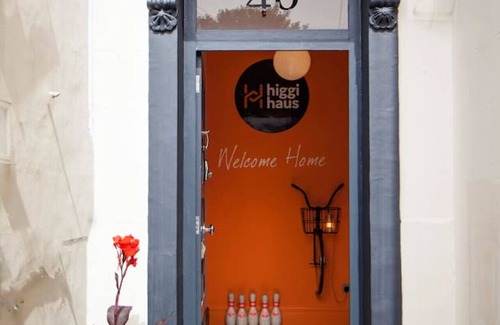 Cotham Casa | higgihaus 7 Bed Sleeps up to 18 Big Groups
