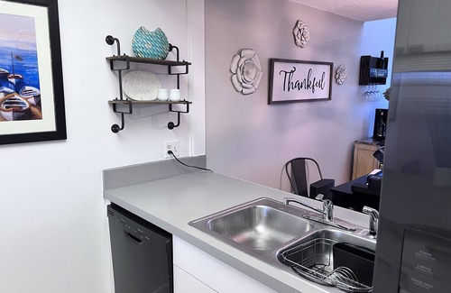 Cortez Condominio | high and dry, no hurricane damage.