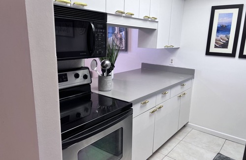 Cortez Condominio | high and dry, no hurricane damage.