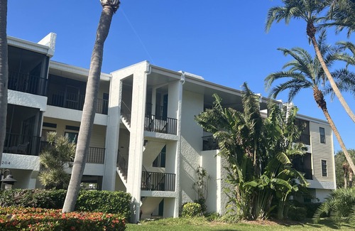 Cortez Condominio | high and dry, no hurricane damage.