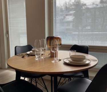 Tampere Apartamento | High-ceilinged apartment with balcony