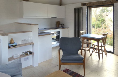 South Leigh Cabaña | High Cogges Farm Holiday Cottages The Granary