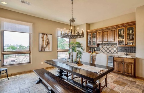 Rio Rancho Casa | High Desert Mountain View 4bd/5ba Tranquil Retreat