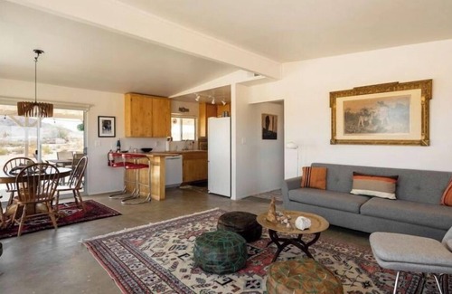 Landers Cabina | HIGH DESERT VISTAS 1960 HOMESTEAD CABIN ON 5 ACRES
