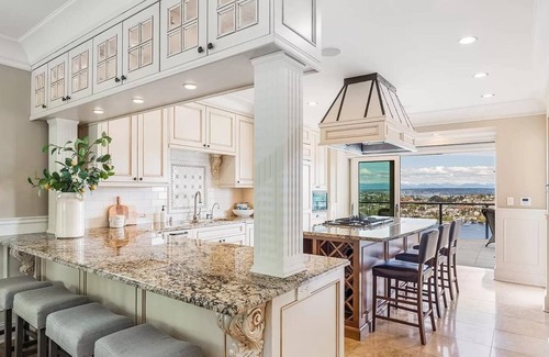 East Queen Anne Casa | High-End City Home w/ A L L the amenities!