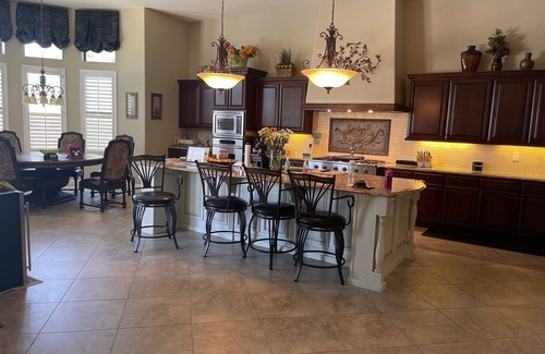 County Island Casa | High End Villa w/Pool, Spa & Putt -Close to Scottsdale and Toto National Forest