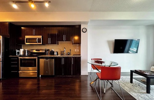 Thornhill Condominio | High Floor Beautiful View Condo in Thornhill