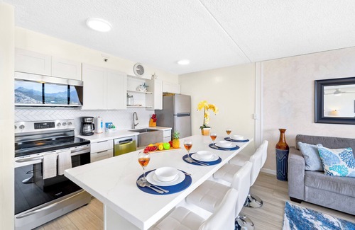 Waikiki Apartamento | High Floor Mountain View with 2 Double Beds and Parking