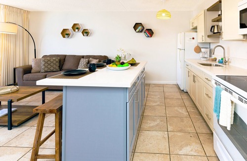 Waikiki Apartamento | High Floor Ocean View Condo with 2 Double Beds