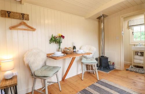 Ashbourne Casa | High Grounds Shepherd's Hut