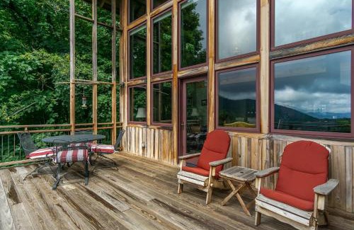 Laurel Ridge Casa | High Haven Breathtaking Mountain Views!