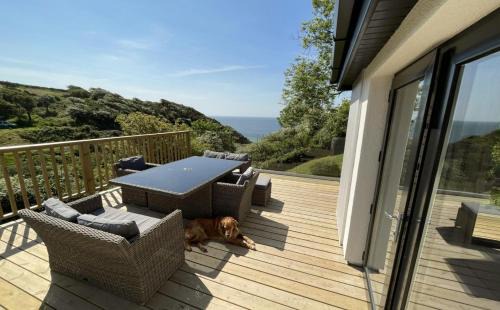 Crynant Casa | High Kiln Bank, Slade