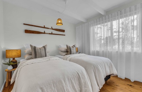 Eden Cabina | High Noon - Pet Friendly Eden