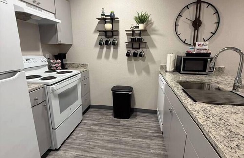 Clovis Apartamento | High Plains Haven This unit is a beautiful two bedroom/two bathroom fully furnished unit