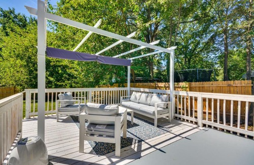 High Point Casa | High Point Vacation Rental with Private Deck and Yard!