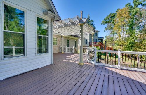 High Point Casa | High Point Vacation Rental with Private Deck!