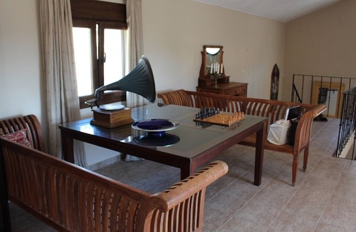 Gaucín Villa | Casa de alta calidad en zona tranquila con piscina grande