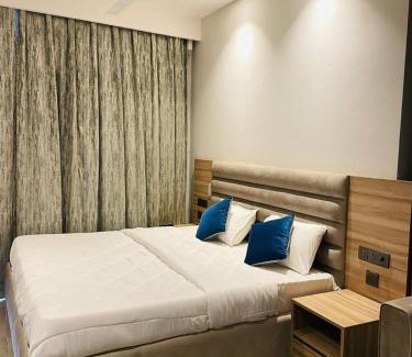 Noida Hotel | high skyy inn