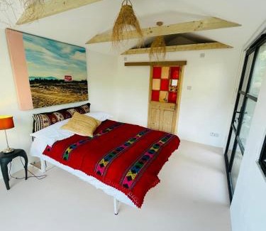 Farnham Apartamento | High spec studio cabin-Farnham centre