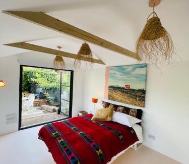 Farnham Apartamento | High spec studio cabin-Farnham centre