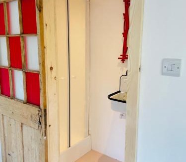 Farnham Apartamento | High spec studio cabin-Farnham centre
