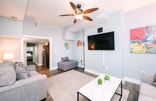 Manchester Apartamento | High-Speed Internet - Parking - Washer & Dryer