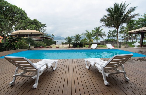 Jardim Carolina Casa | High standard house, right on the sand - Praia da Fortaleza - Ubatuba