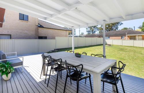 Sanctuary Point Casa | High Tide - Pet Friendly with Fire Pit