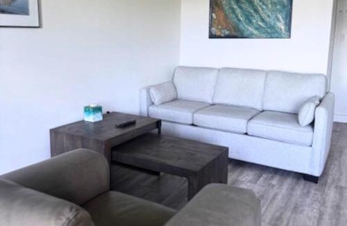 Tofino Apartamento | High Tide - Waterfront bachelor