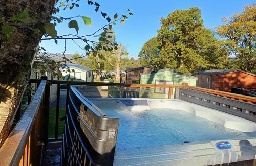 Troutbeck Bridge Cabina | High View Lodge - a holiday lodge that sleeps 4 guests in 2 bedrooms