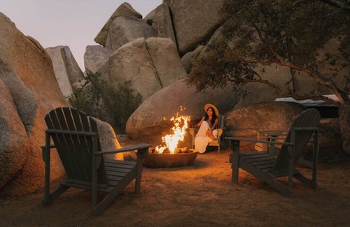 Pioneertown Casa | High West House: A Boulder Filled Paradise