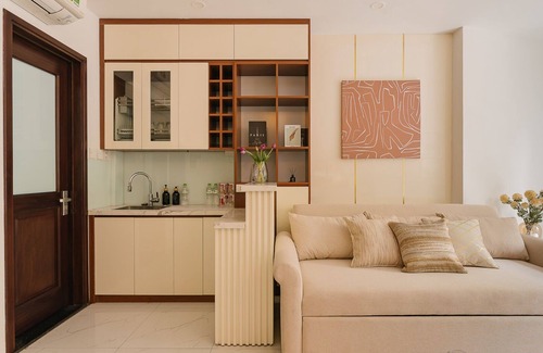 French Quarter Casa | HighEnd Townhome 3MasterBR~ 2min walk to Hoan Kiem Lake/StreetView