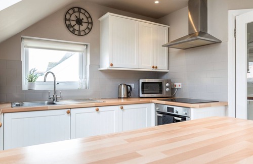 Dorking Casa | Higher Cliftonville