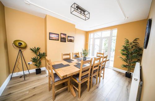 Cleethorpes Casa | Highgate Beach House - Great for family stays and contractors