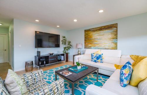 Highland Beach Villa | Highland Beach Retreat- Short walk to beach