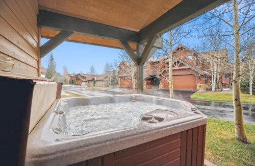 The Highlands Casa | Highland Greens 56 townhouse